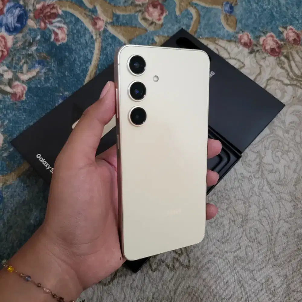 Samsung S24 5G 8/256gb MULUS SEIN NOMINUS