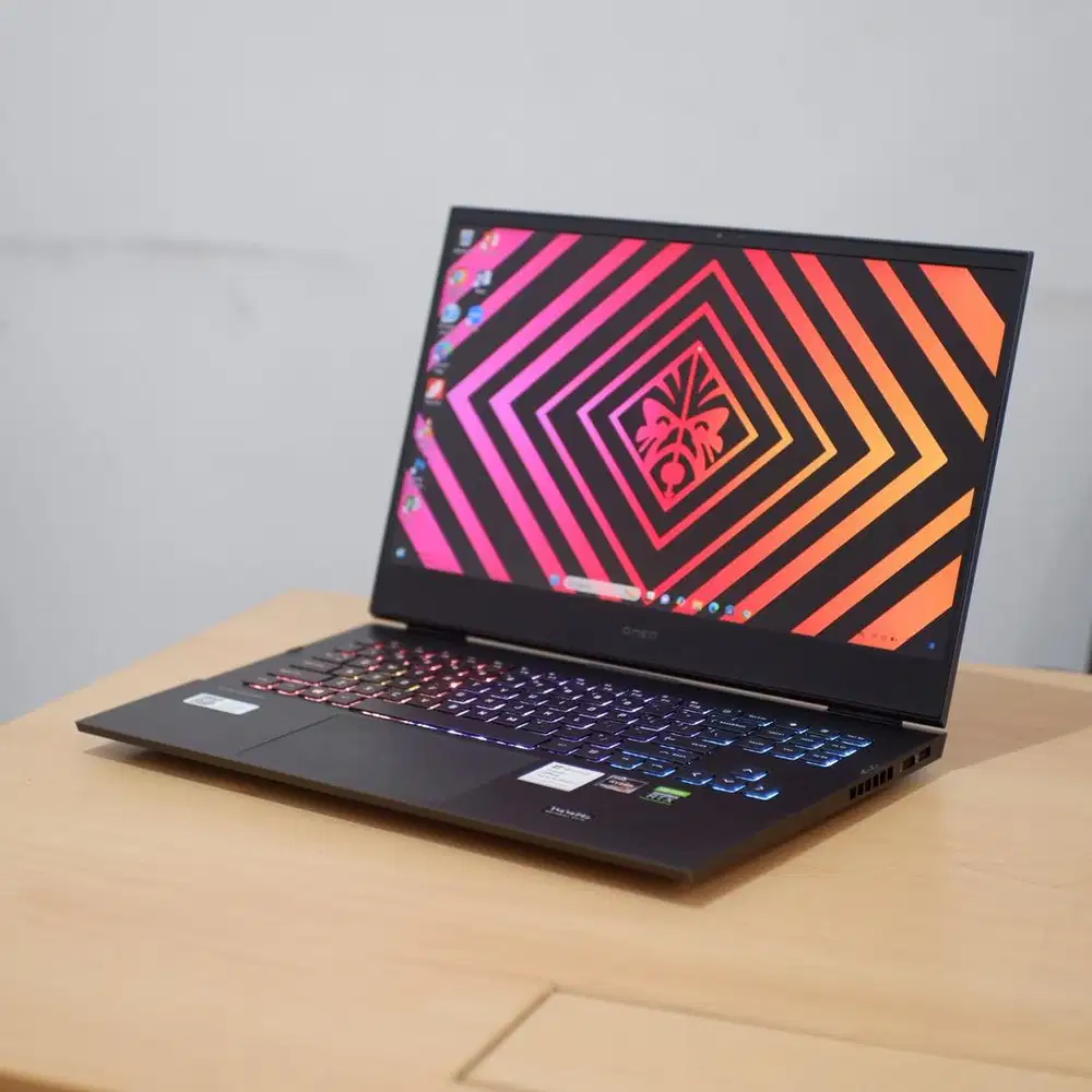 HP Omen 16-C0092ax Ryzen 7 RTX 3070 Fullset Mulus