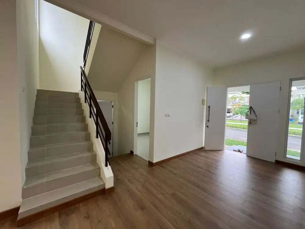 Dijual Rumah Depan Taman di SAN LARENZO - Gading Serpong