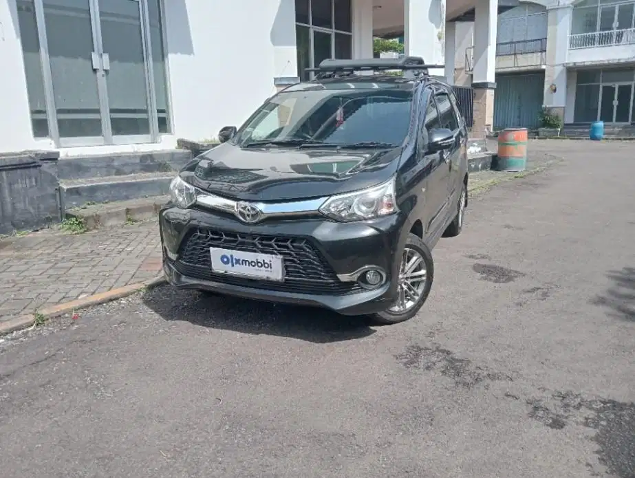 Like New - TOYOTA AVANZA 1.5 VELOZ BENSIN M/T 2018 HITAM