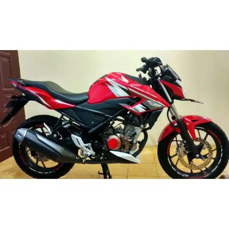 Dijual Santai CB150R Merah Streetfire