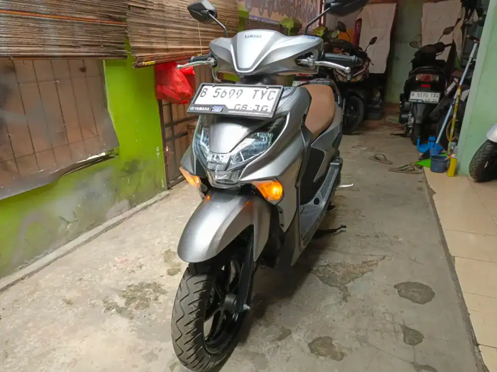 KM 2RB YAMAHA GEAR ULTIMA HYBRID S 2025 BLN 8 BS TT 2024 DI CILEDUG