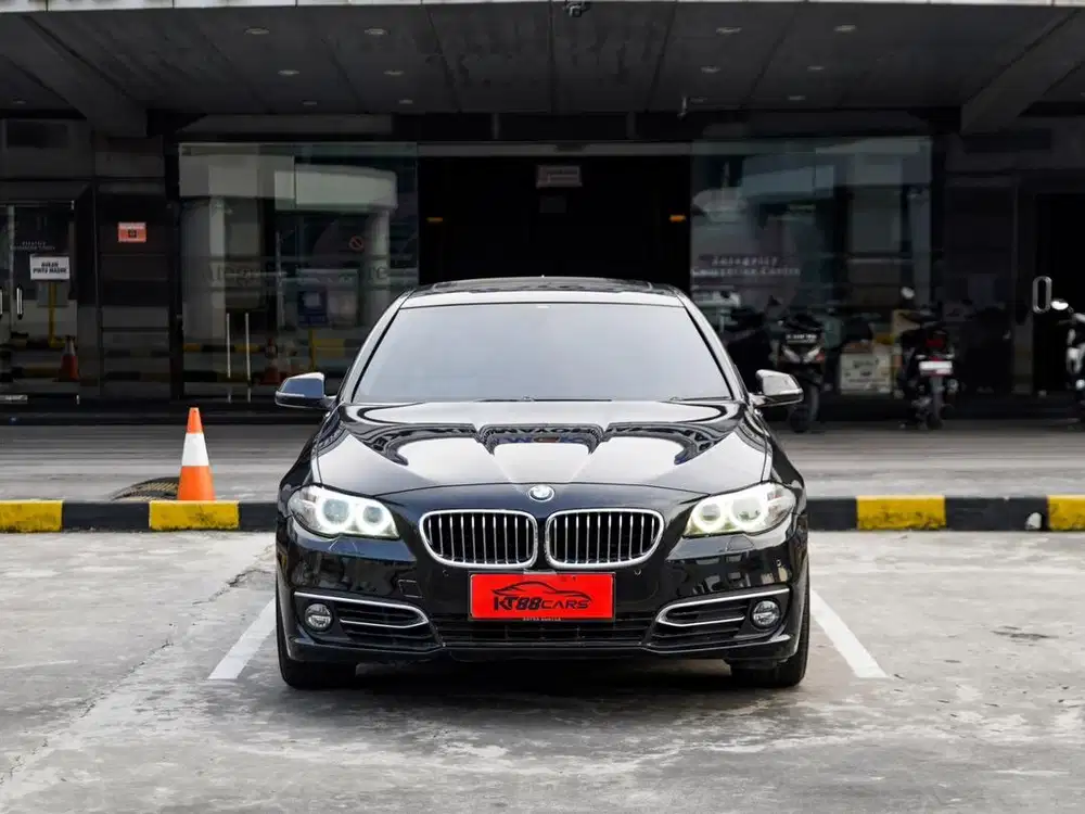 (Pajak Panjang) BMW 528i Luxury (f10) 2.0 MATIC 2015/2016 HITAM