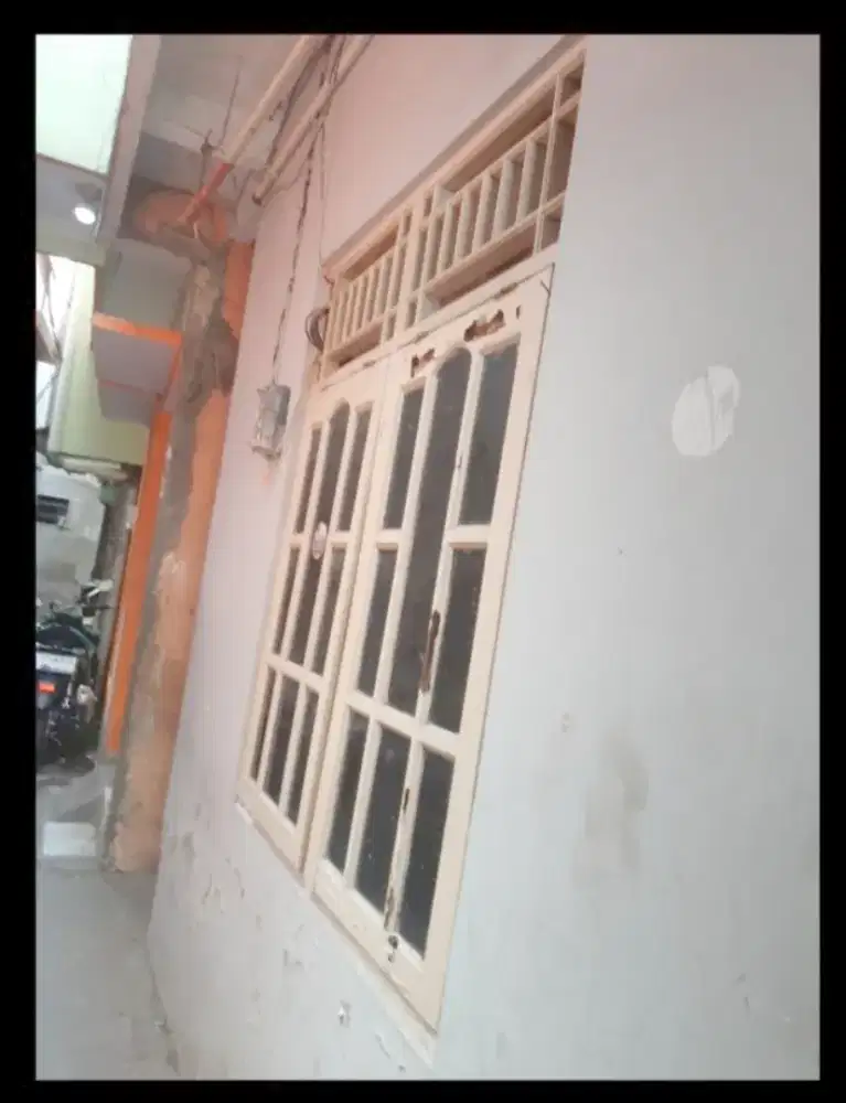 Dikontrakan rumah di petamburan 5  Bulanan