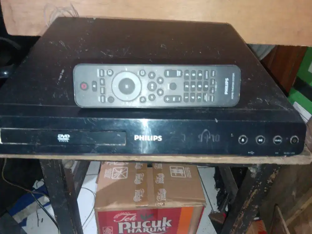 Philips Amplifier Home Theater USB 5.1, remote, radio & Aux ok,