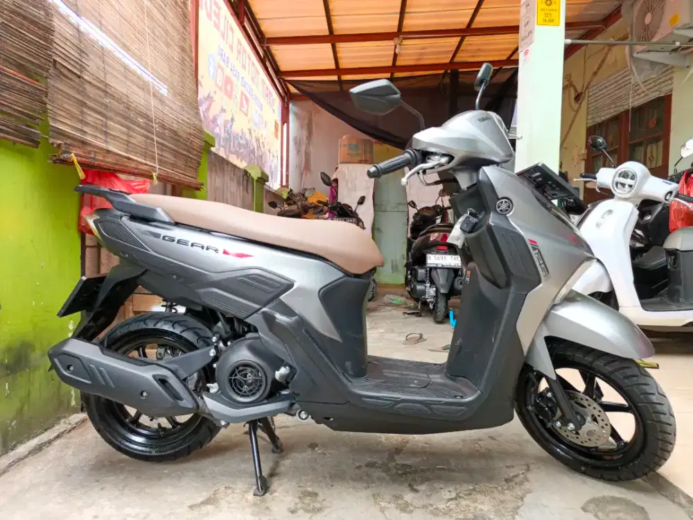 BLN 7 YAMAHA GEAR ULTIMA HYBRID S 2025 BS TT 2024 DI CILEDUG FULL ORI
