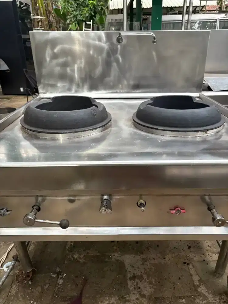 kwalirange 2 tungku
ukuran 120x120x80
harga 7,5jt, ready 5unit