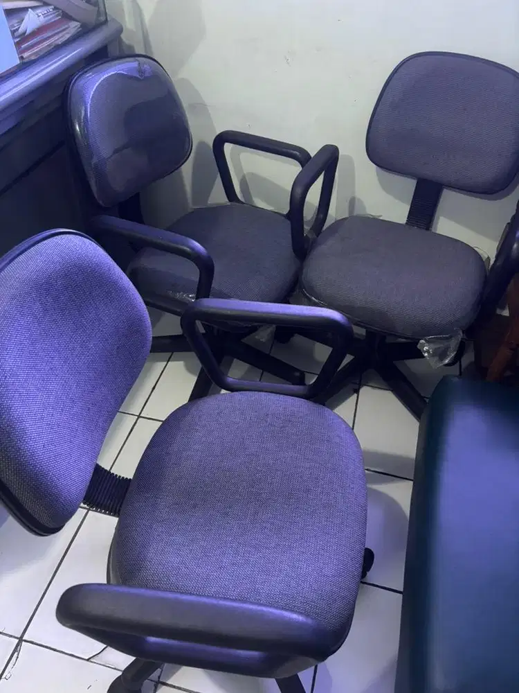 Bangku kantor harga 1 pcs