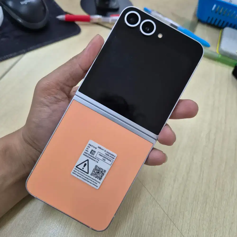 Samsung Flip 6 512GB Exclusive Colors Peach