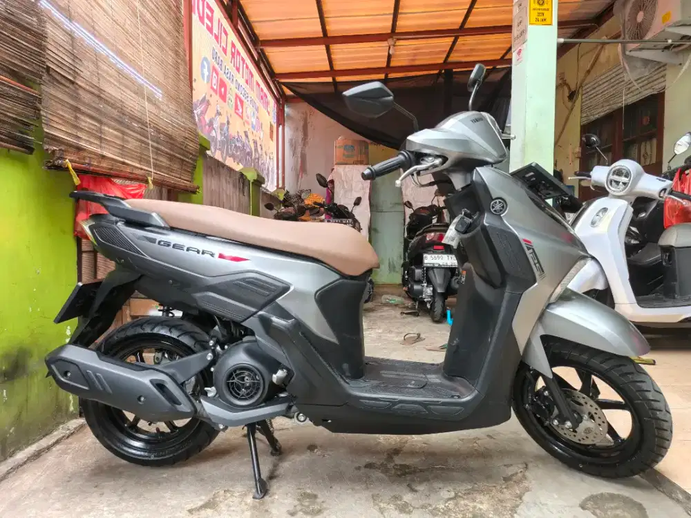 BLN 7 YAMAHA GEAR ULTIMA HYBRID S 2025 BS TT 2024 DI CILEDUG FULL ORI