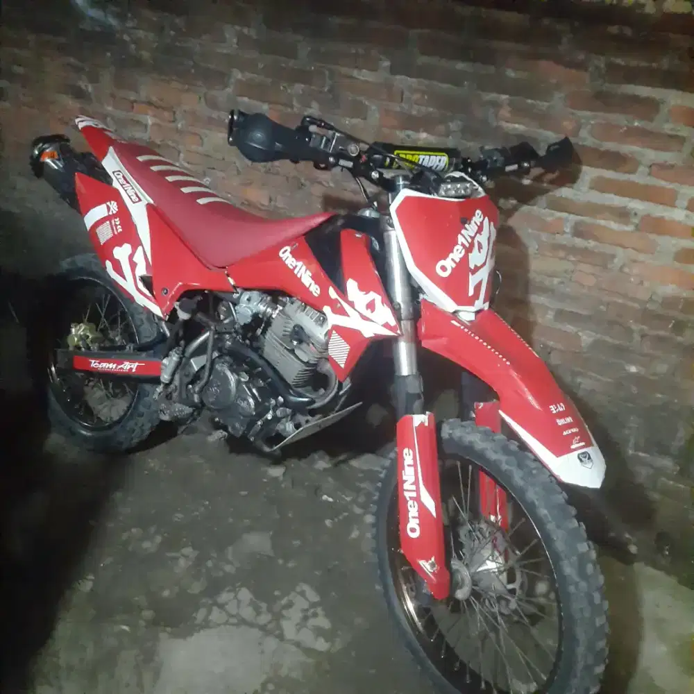 viar 150 cc kumpkit  siap trabas