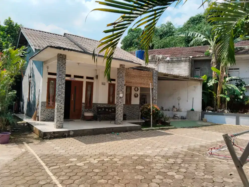 Dijual Rumah tinggal, halaman luas, nuansa asri, gunung sindur, Bogor