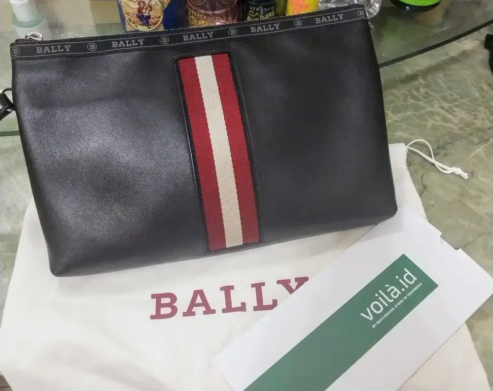 Jual tas branded ( BALLY )