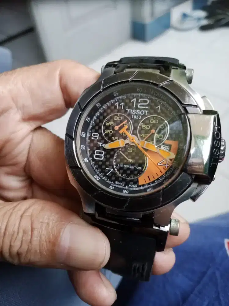 Jam tangan TISSOT