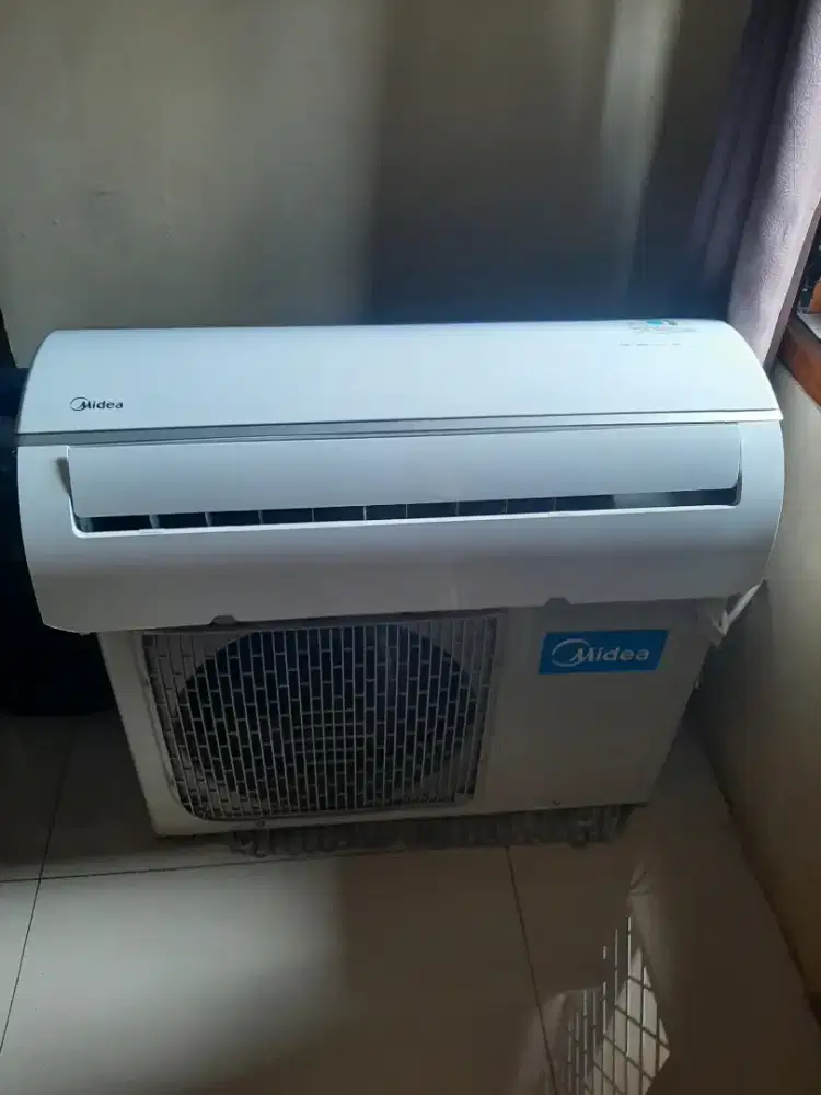 Ac midea 1/2 pk low watt hemat listrik mulus bergaransi