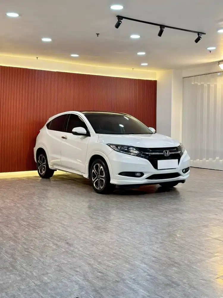 Honda HRV Prestige 1.8 AT Tahun 2017