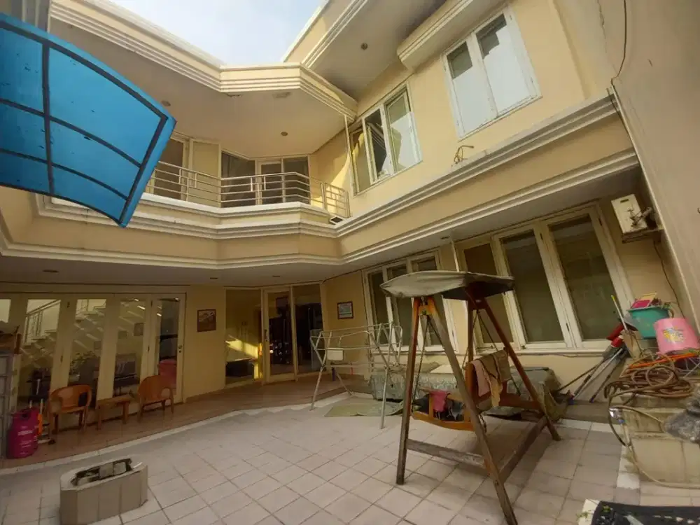 Dijual rumah tua 2lt di cluster eksklusif Bukit Gading Villa - Kelapa Gading Jakarta Utara