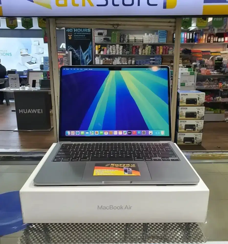 Macbook Air M2 2022 8/256 BNOB Resmi iBox