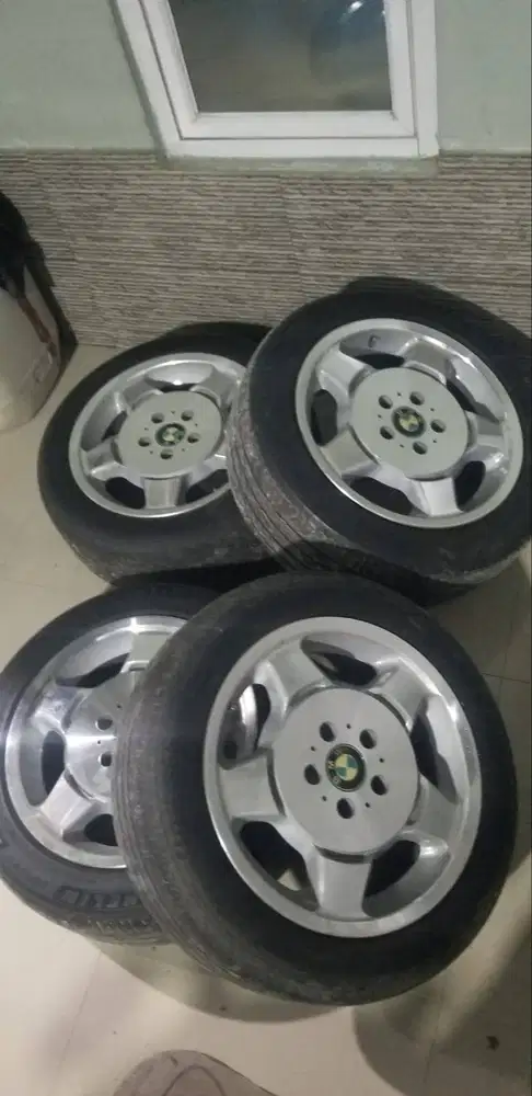 Velg + Ban Alpha Robot R17 PCD 5x120 (Lebar 8 ET38) – Rare Item!