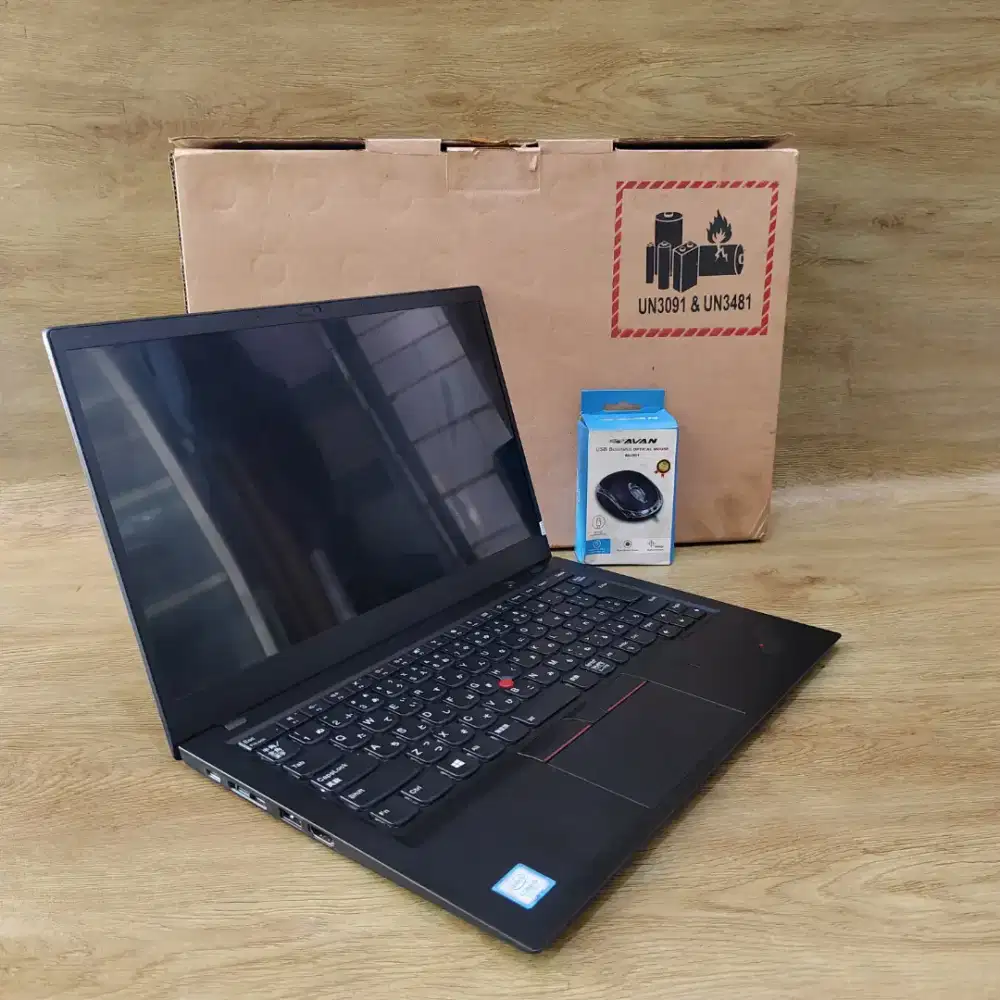 Laptop Lenovo Thinkpad X1 Carbon Slim Core i5 Gen 8 Ram 8GB