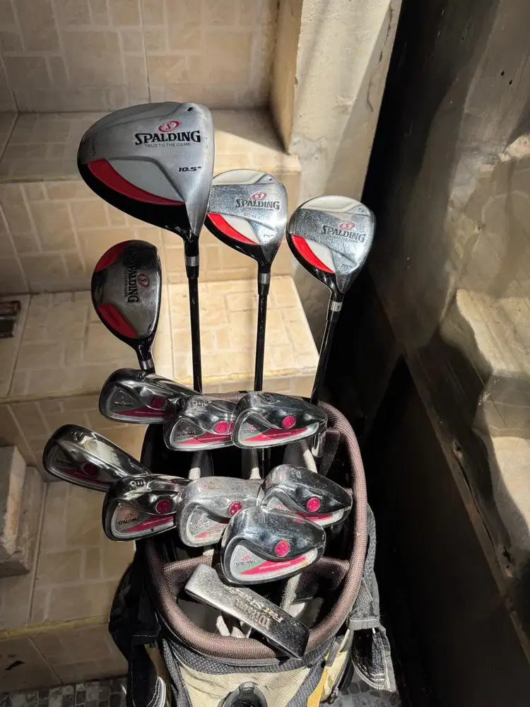 Set stik stick golf spalding siap turun lapangan