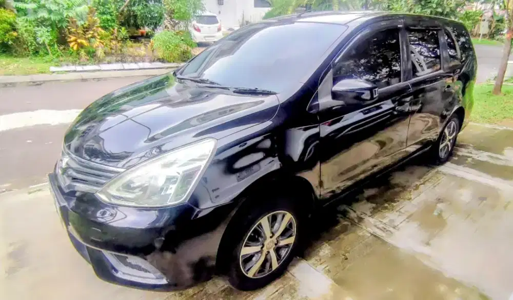 NISSAN GRAND LIVINA 2017 HITAM PAJAK BARU