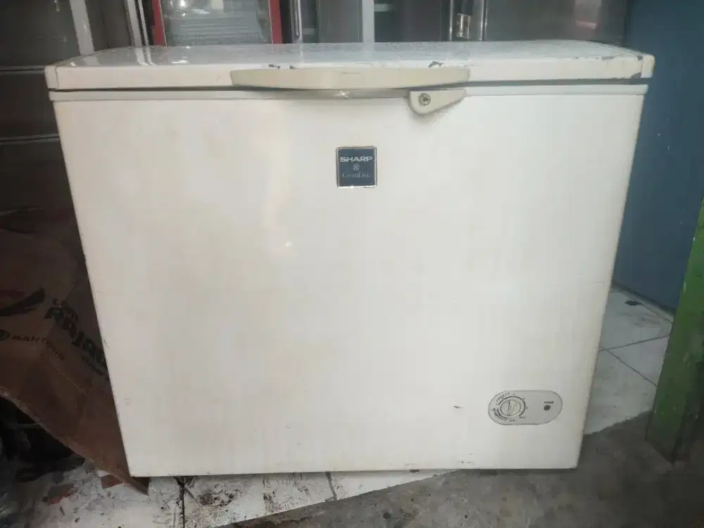 Freserbox Sharp 200liter normal beku siap pakai