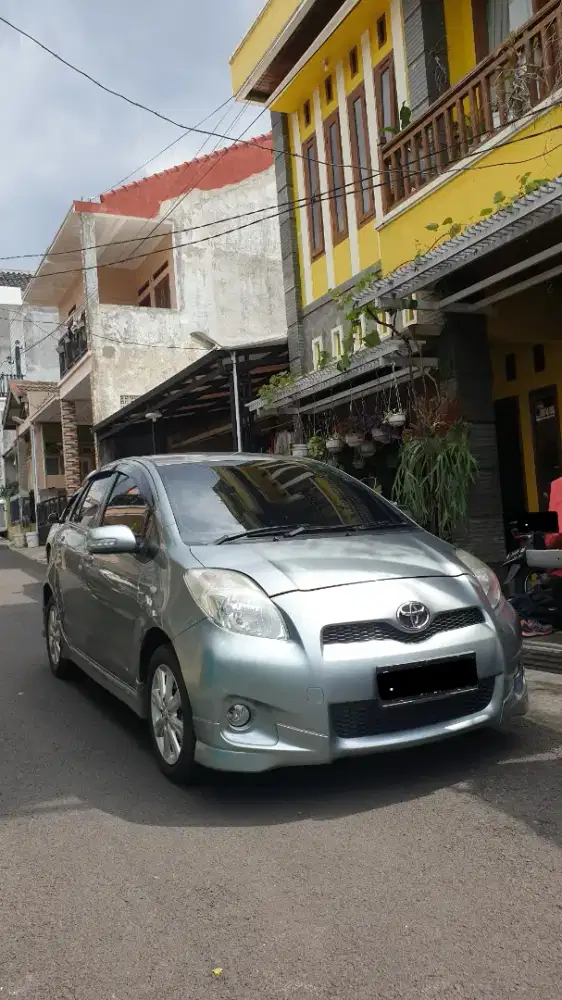 Toyota yaris 2011 type E