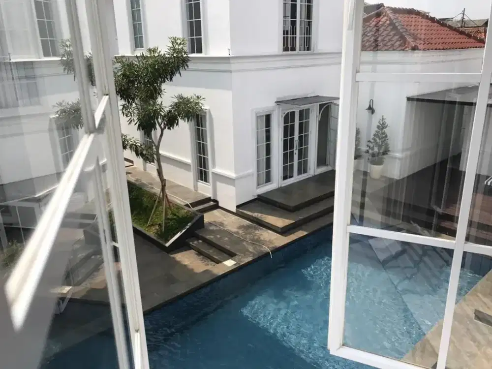 Disewakan Rumah di Dharmawangsa, Jakarta Selatan