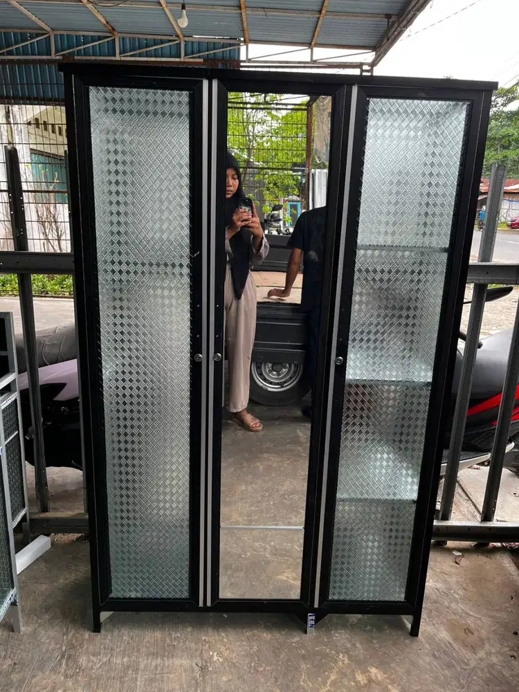 Promo lemari pakaian kaca 3 pintu sale termurah terlaris