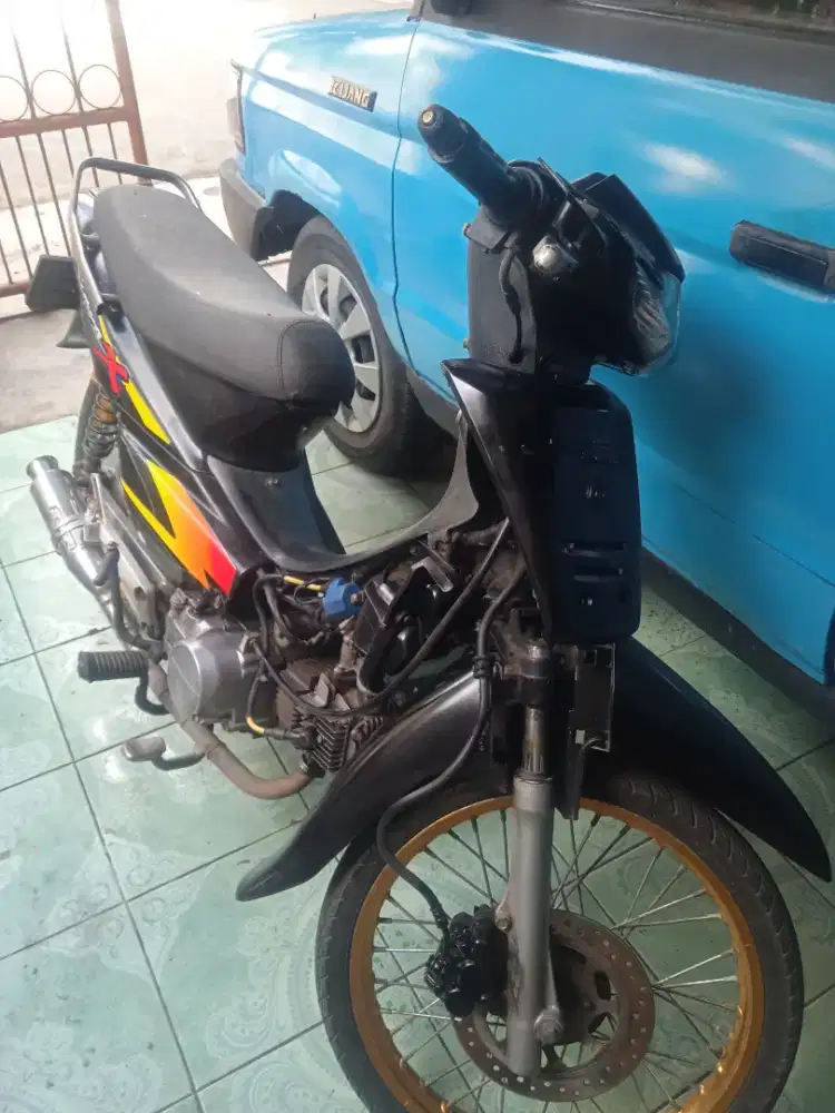 Jual supra x tahun 2003 surat BPKB.