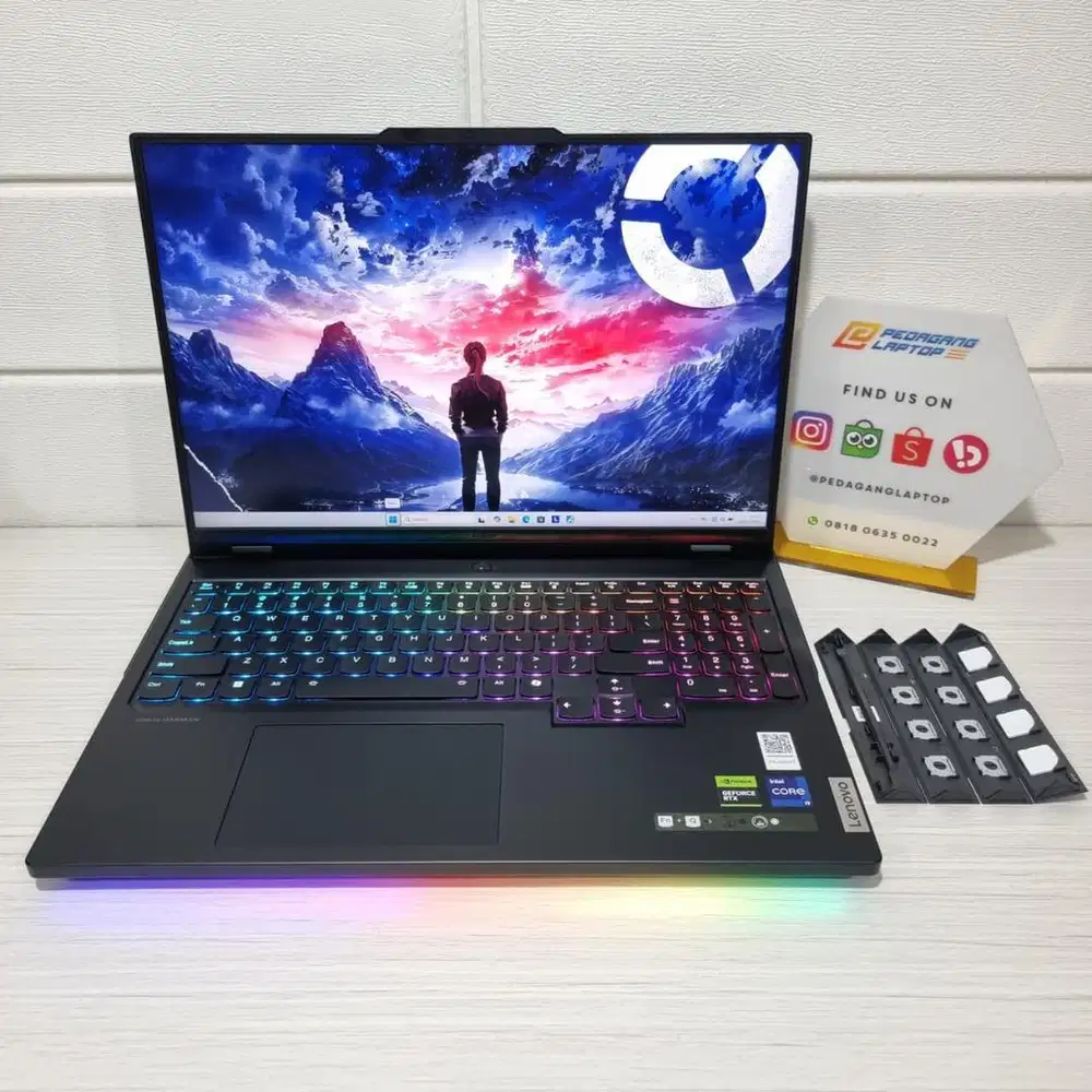 LENOVO LEGION PRO 7 16IRX9H Core i9-14900HX 32GB/2TB RTX 4080 LIKE NEW