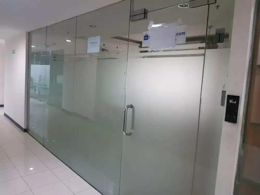 DISEWAKAN RUKO OFFICE