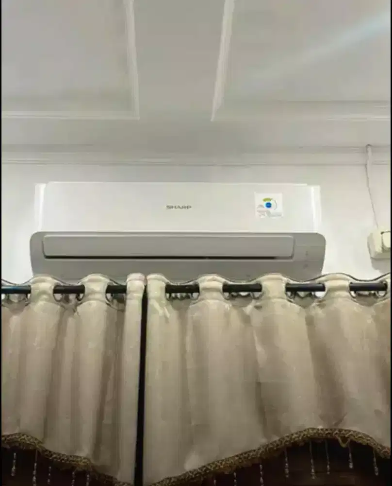 Dijual AC SHARP 1pk Like New