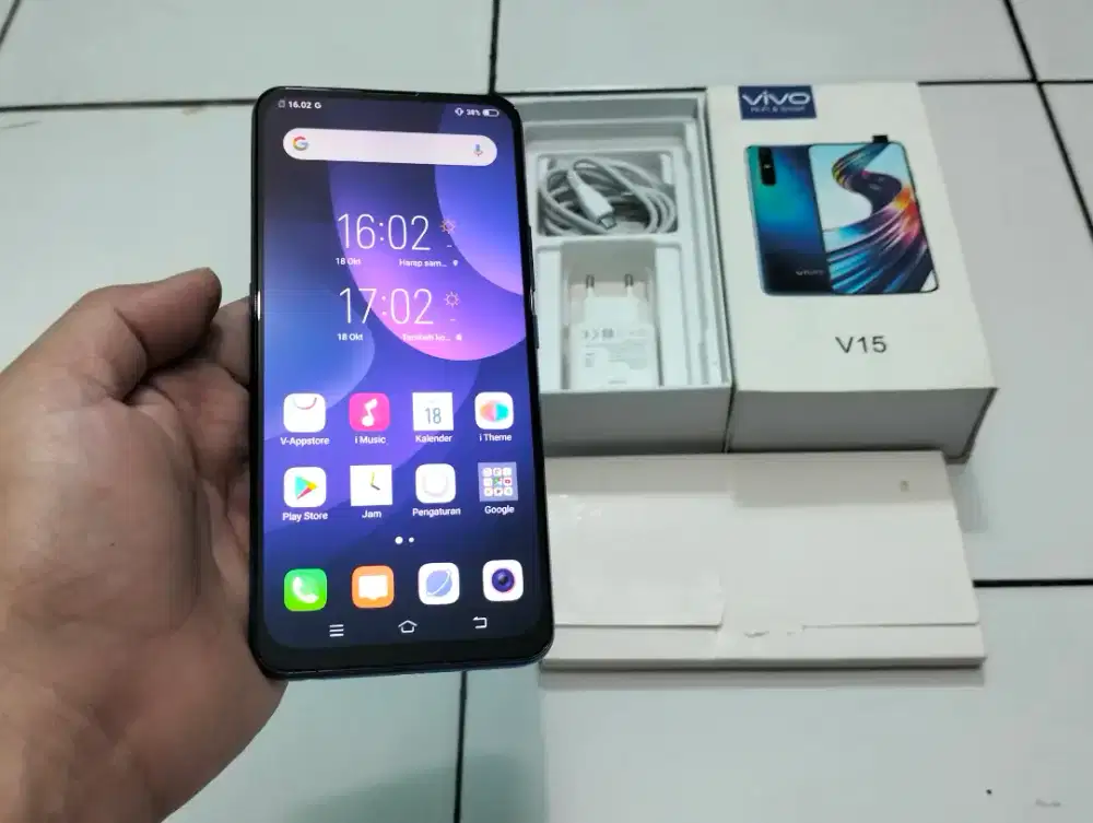 BUTUH UANG VIVO V15 RAM 8GB / 256GB 4G LTE 6.53in Finger Kamera Pop Up