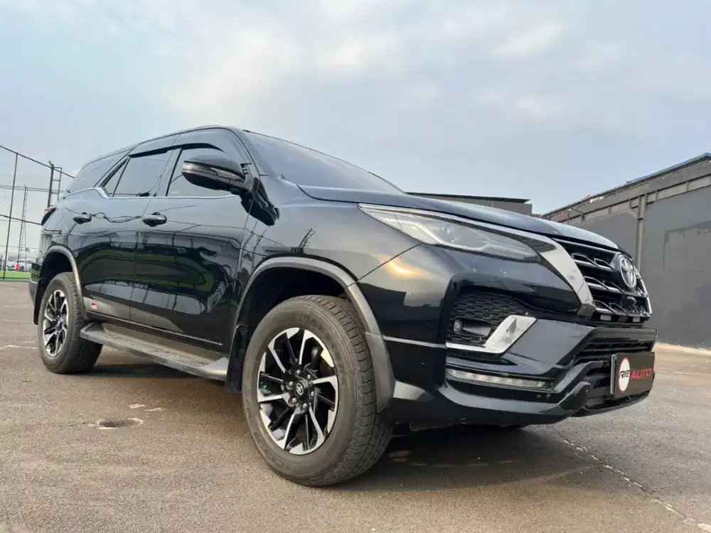 TOYOTA Fortuner VRZ GR-S 2.4L 2022