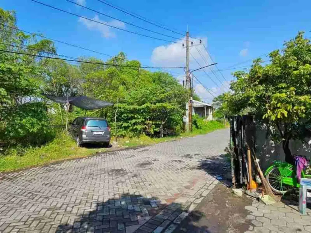 Rumah Medokan Asri Utara Surabaya dekat Universitas Upn