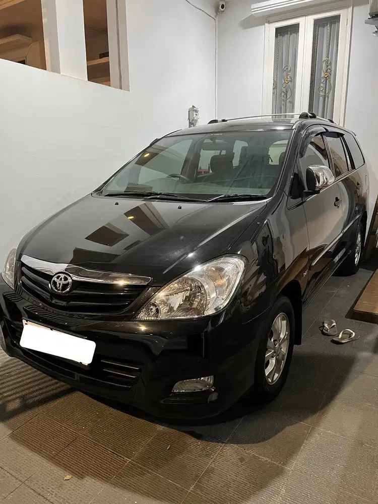 KM 28rb Toyota Kijang Innova 2009 M/T Diesel