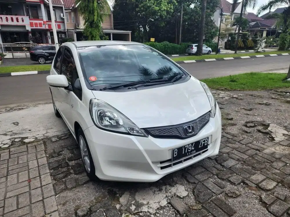 Honsa Jazz S 1.5 Manual 2011 km 98rb asli tgn 1 ex dokter istimewa Top