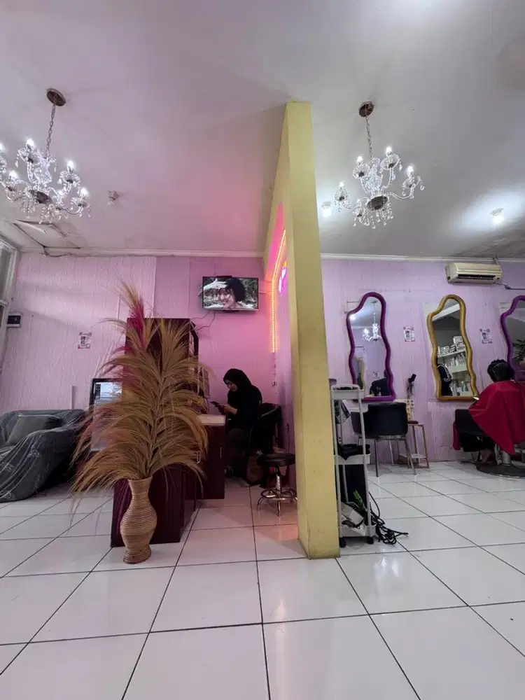 Lowongan kasir salon wanita