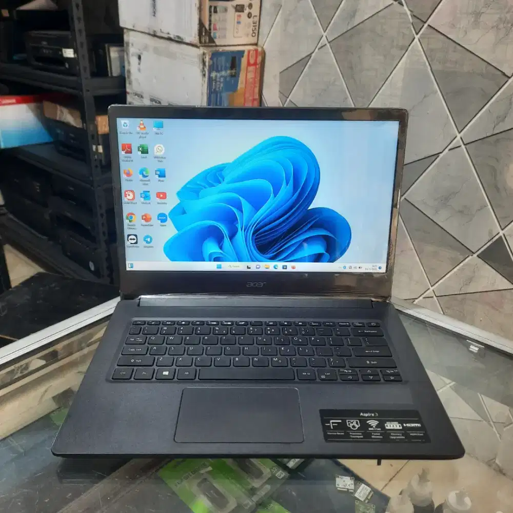 Acer Aspire 3, AMD 3020e, RAM 8GB, SSD 256GB, 14 inch FHD