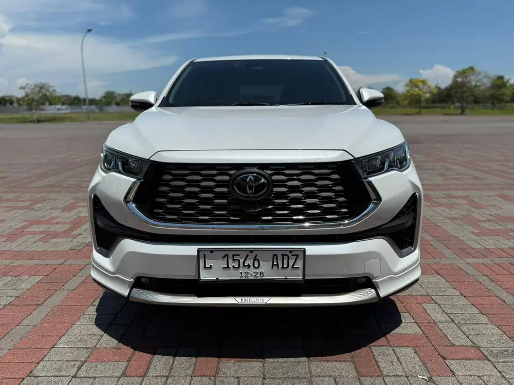 Toyota Kijang Innova 2023 Bensin