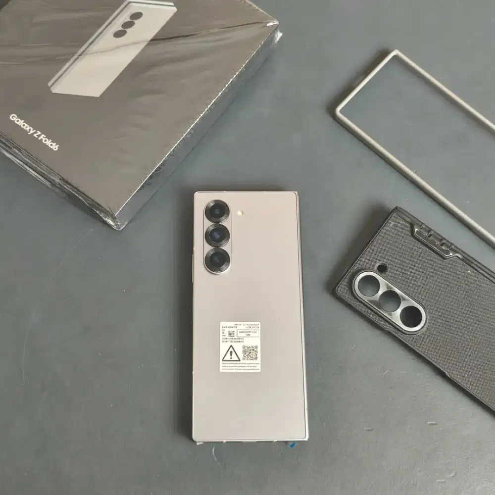 SAMSUNG GALAXY Z FOLD 6 12/512GB SILVER SHADOW EX GARANSI RESMI
