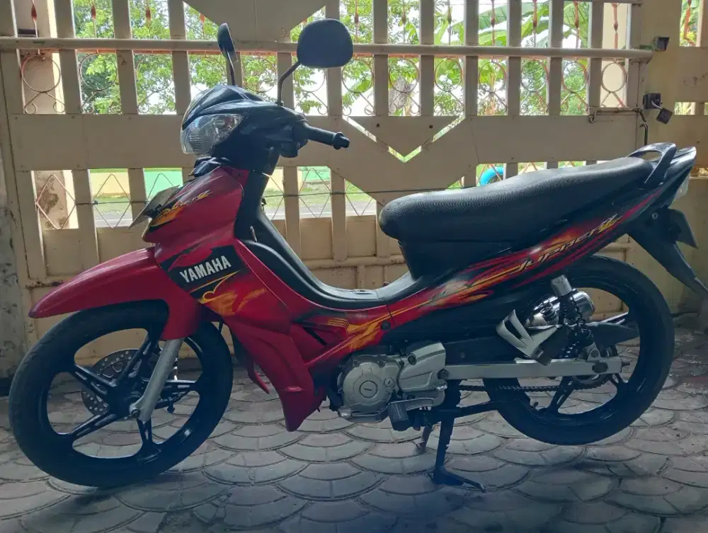 Yamaha Jupiter z tahun 2009 tangan ke 1