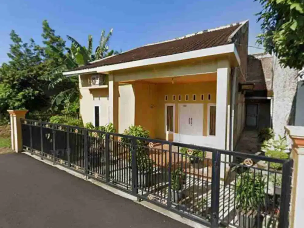 Rumah Full Furnished Luas 240 m² di Jatiagung Lampung Selatan