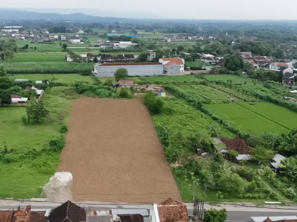 Dekat Pasar Kota Gede, Tanah Pinggir Jalan Raya Banguntapan Pleret