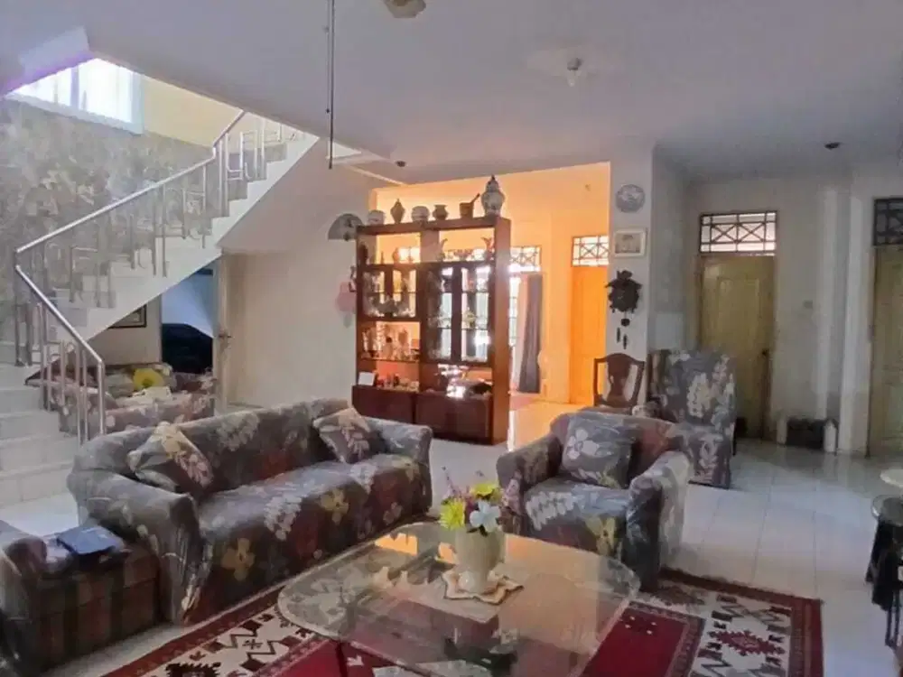 Dijual rumah siap huni di Bintaro sektor 1 Jakarta Selatan