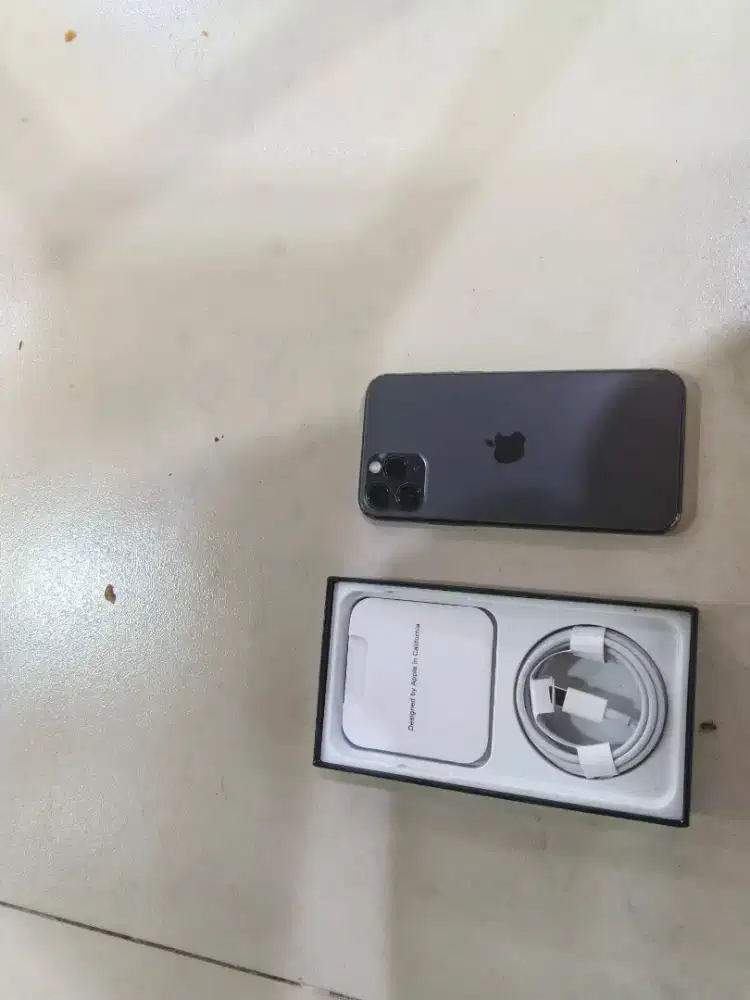 Iphone 11 pro 256gb ini jug enak bagus