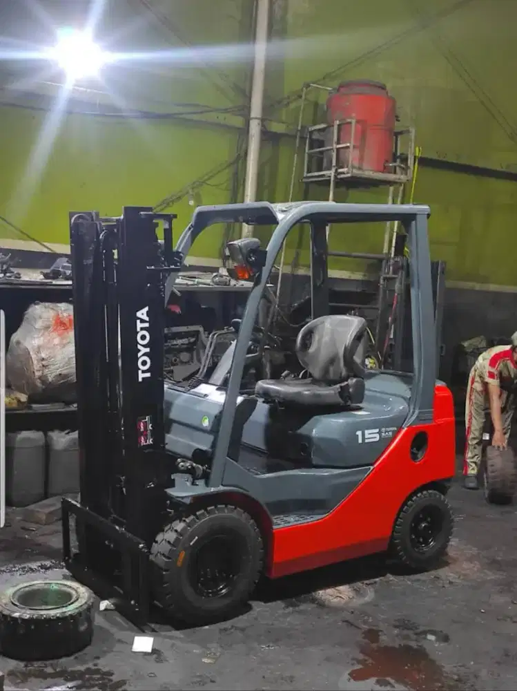 Forklift Toyota 1,5 Ton,Tiang 3 Meter,Matic,Seri 8FD15,Tahun 2024