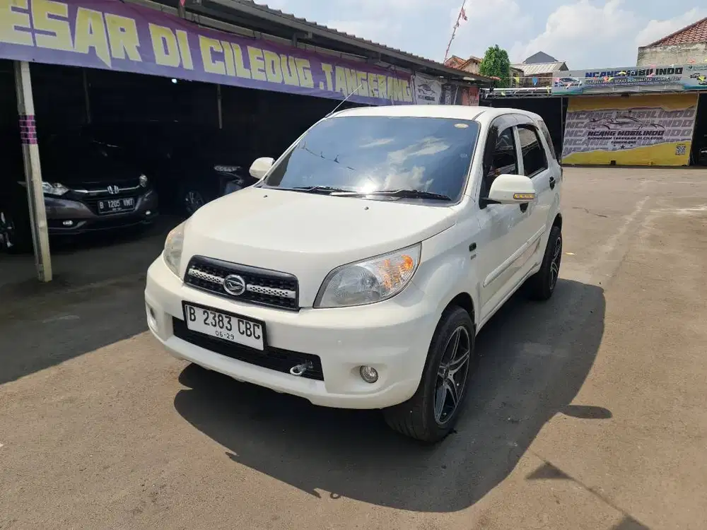 KREDIT DP 3 JT DAIHATSU TERIOS TS EXTRA 1.5 MATIC 2014